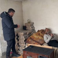 Alexandru are acum caldura in casa datorita voua